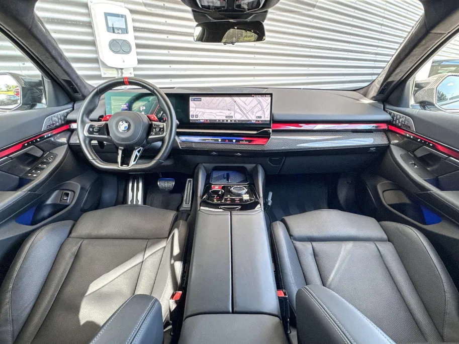 BMW M5 Sedan 