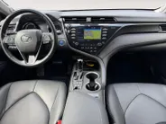 Toyota Camry 2.5 Hybrid Premium | APPLE CARPLAY EN ANDROID AUTO | LM VELGEN | LEDER | STOELVERWARMING | CRUISE | NAVI |