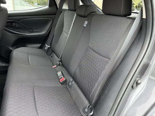 Toyota Yaris 1.5 Hyb. Dynamic | Stoelverwarm. | Allseason | Carplay |