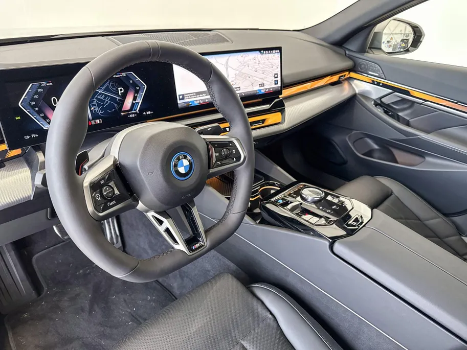 BMW i5 Sedan eDrive40 M Sport Edition