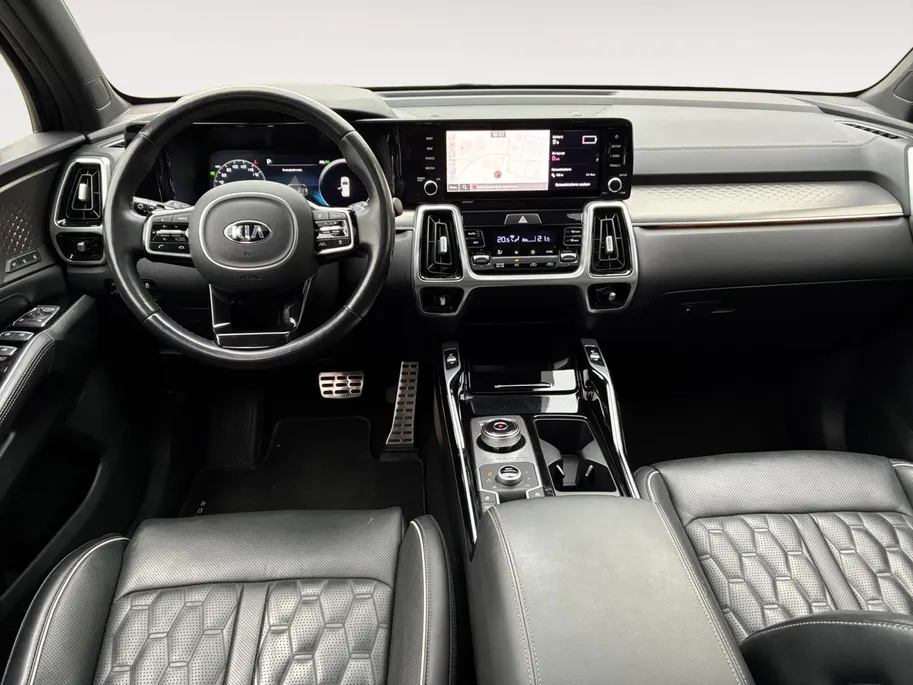 Kia Sorento 1.6 T-GDI Plug-in Hybrid 4WD ExecutiveLine 5p. | Panoramadak | Leder | Stoel- en stuurverwarming | Carplay | 360 Camera | Bose