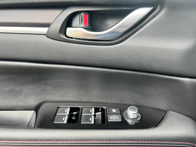 Mazda CX-5 2.0 SkyActiv-G 165 Homura AUTOMAAT | TREKHAAK | 360gr CAMERA | APPLE CARPLAY/ANDROID AUTO | HEAD-UP DISPLAY | STOEL- en STUURVERWARMING | NAVIGATIE |