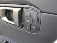 Kia Seltos 1.6 T-GDi DCT7 X-Line Demo Edition | Stuur-/stoelverwarming + ventilatie | 360 Camera | Leer | Elek. stoelverstelling | Telefoonlader | LED | 19' LM |