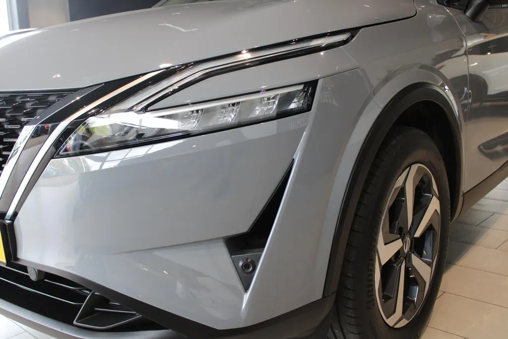 Nissan QASHQAI 1.3 MHEV Premiere Edition | Head-up display| Trekhaak | 1400kg trekgewicht| 360grd camera | PDC voor en achter | Navigatie | Apple carplay & Androidauto | Climate Controle | Pro-pilot |