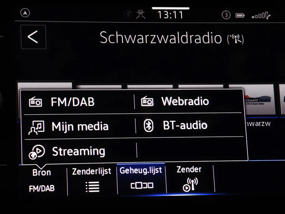 Volkswagen Polo 1.0 TSI 95pk DSG Style · Camera · Apple/Android Car Play · Stoelverwarming · IQ.Light · 15'' Inch ·