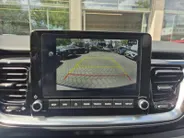 Kia Stonic 1.0 T-GDi MHEV DynamicPlusLine | Afneembare Trekhaak | Cruise Control | Climate Control | Navigatie | Camera | LM Velgen |