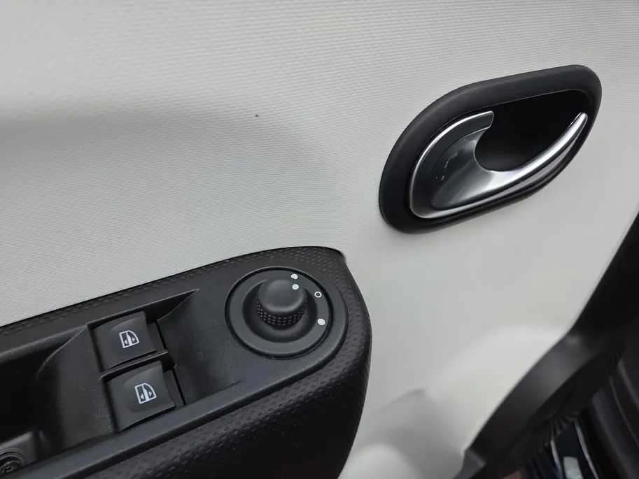 Renault Twingo 1.0 SCe Collection | Zeer nette auto | Cruise Control | Bluetooth radio | Volledig dealer onderhouden | 12 maanden BOVAG garantie |