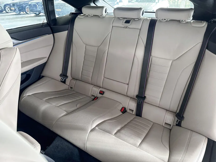 BMW i4 eDrive40 High Executive 84 kWh