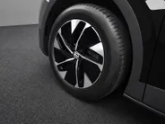Volkswagen ID.4 Pro Business Advantage 77 kWh 204pk · SOH 97% · Panoramadak · Camera · Stuur- & Stoelverwarming · Warmtepomp · Matrix LED ·
