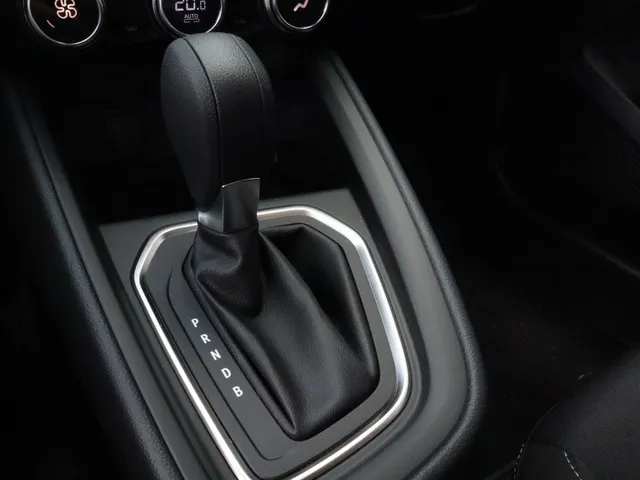 Mitsubishi Colt 1.6 HEV Intense