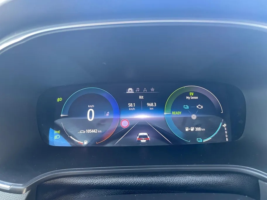 Renault Megane E-Tech Estate 1.6 Plug-In Hybrid 160 R.S. Line *Automaat*Navi+Camera*Climate Control*Adapt.Cruise Control*Stoelverwarming*HUD*Sportstoelen*Zeer complete auto!