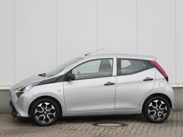 Toyota Aygo 1.0 VVT-i x-fun | Airco | Lm-Velgen