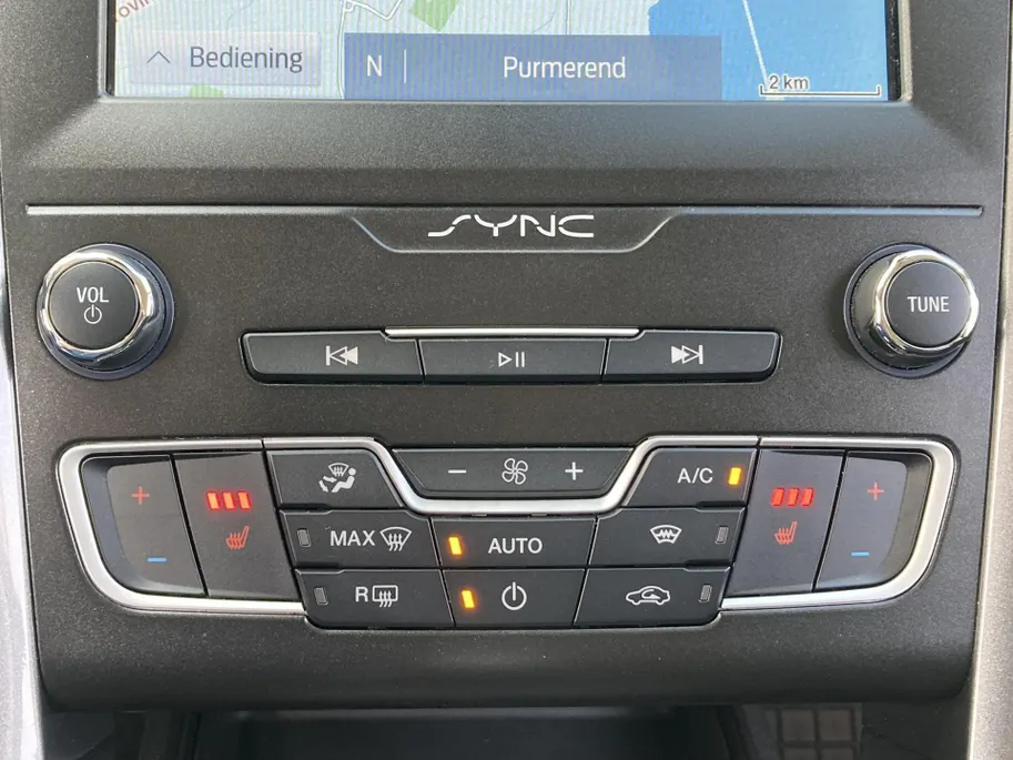 Ford Mondeo 2.0 Hybrid 187 pk Titanium Wagon AGR bestuurdersstoel, stoelverwarming