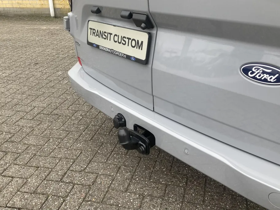 Ford Transit Custom 320 2.5 PHEV 233 pk L2H1 Limited Dubbele cabine Nieuwe Dubbele Cabine direkt leverbaar in meerdere kleuren