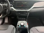Kia e-Niro DynamicPlusLine 64 kWh | 100% SOH | Navigatie | Apple Carplay/Android Auto | Adaptieve Cruise Control | Stoel/Stuurverwarming | Lichtmetalen Velgen |