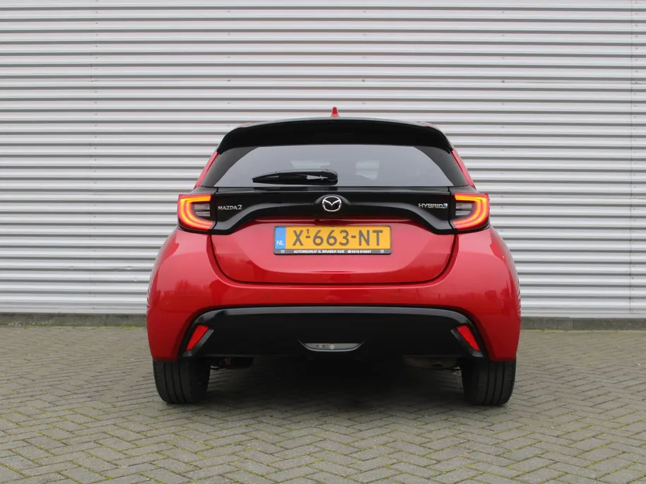 Mazda 2 Hybrid 1.5 Select | 16' LM | Stoel- & stuurverwarming | HUD | Camera | Dodehoek sensor |