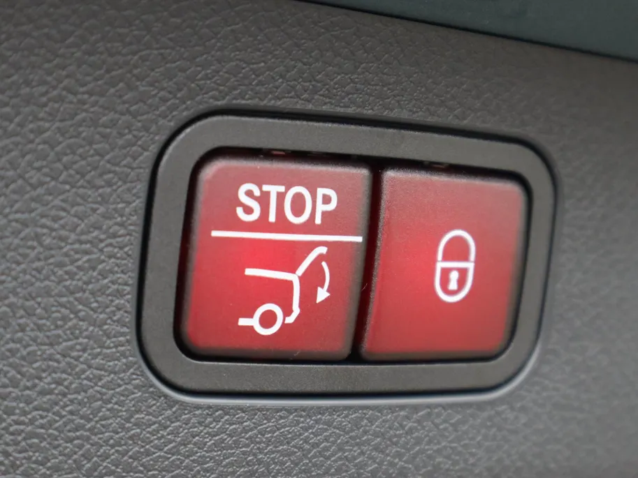 Mercedes-Benz E-Klasse Estate 300 e Sport Edition l Leder l Stoelventilatie l Trekhaak l Burmester
