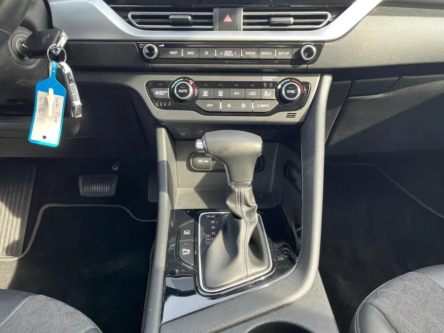 Kia Niro 1.6 GDi Hybrid DynamicLine | Lage kilometerstand | Dealeronderhouden | Climate Control | Parkeercamera | Parkeersensoren