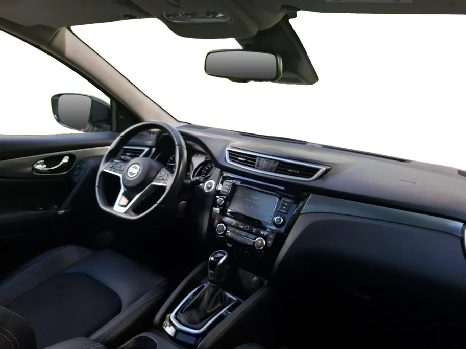 Nissan QASHQAI 1.3 DIG-T Tekna | TREKHAAK | STOELVERWARMING | PANO DAK | CLIMATE | ALL SEASON BANDEN |