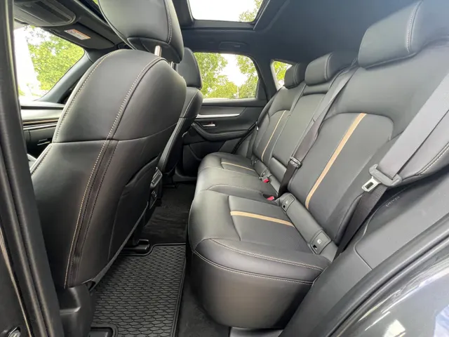 Mazda CX-60 2.5 e-SkyActiv PHEV Homura Plus | TREKHAAK |AUTOMAAT | PLUG-IN HYBDRIDE | PANORAMADAK | 2500kg TREKGEWICHT | LEDER | 360gr CAMERA | MEEST LUXE UITVOERING | BIJNA NIEUW |