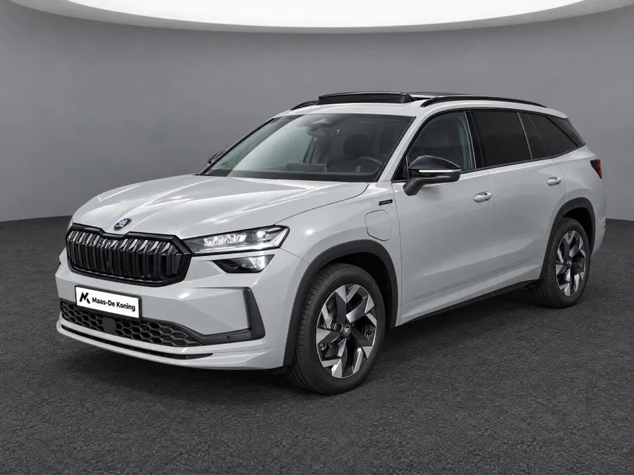 Škoda Kodiaq 1.5 TSI 204pk DSG PHEV Sportline Business · Panoramadak · Camera · Wegklapbare Trekhaak · Elek. Voorstoel · 19'' Inch · Garantie t/m 22-06-2030 of 100.000km