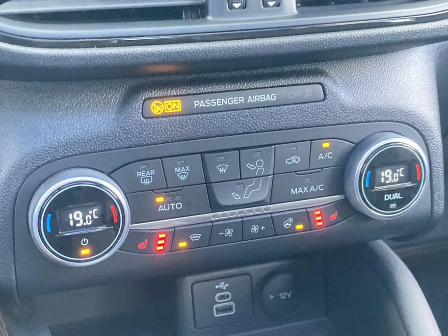 Ford Kuga 2.5 PHEV ST-Line X Elektrisch wegklapbare trekhaak - Panoramadak - 20inch LM Velgen