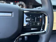 Land Rover Range Rover Evoque 1.5 P270e PHEV AWD SE Dynamic Edition | Black Pack | Keramische coating | Panoramadak | Meridian audio-installatie | Elektrisch verstelbare stoelen incl. geheugenfunctie | 3D camera | Apple/Android Carplay | Elektrisch verstelbare achterklep | Stoelverwar