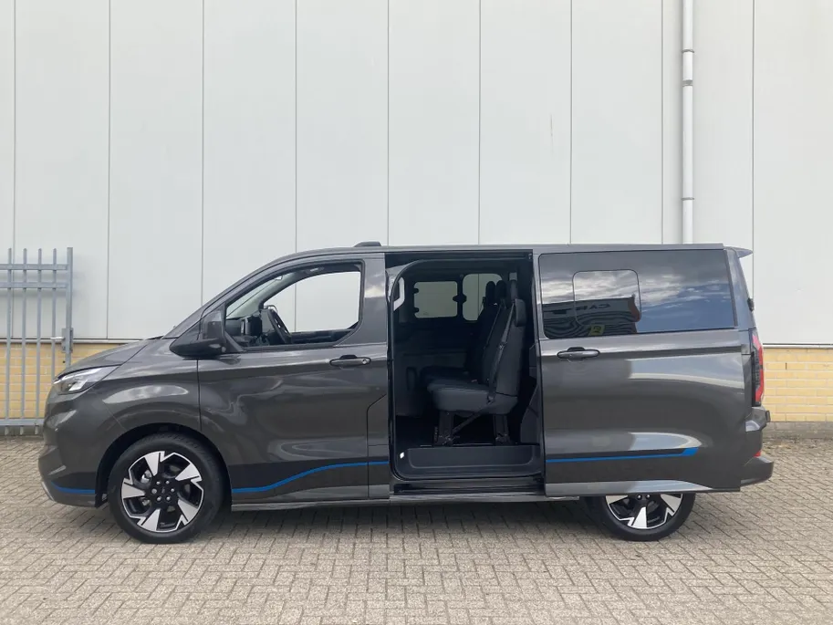 Ford Transit Custom 320 2.0 TDCI 170 pk L1H1 Sport DC AWD Dubbele Cabine - AWD - Elektrische schuifdeuren - Wegklapbare Trekhaak - 360gr Camera