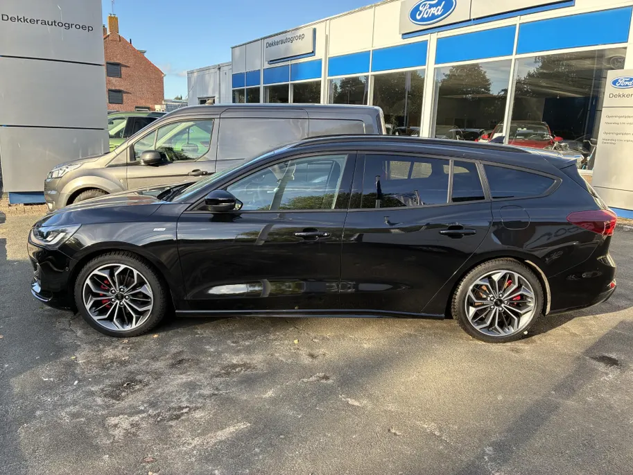 Ford Focus Wagon 1.0 EcoBoost Hybrid ST Line X AUTOMAAT & winterpakket