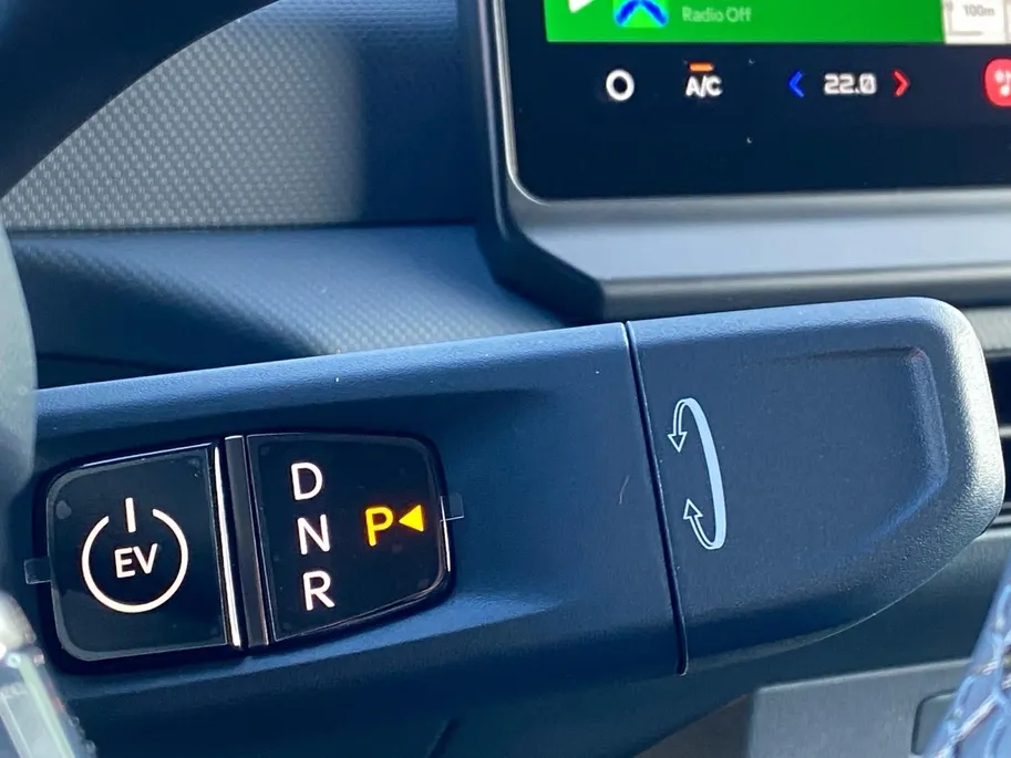 Kia PV5 L2H1 Elite Executive 51.5 kWh | Nieuw te bestellen! | 297 Km bereik |  Laadcapaciteit 4.4 m³ | 360° Camera | Verwarmd stuur