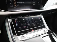 Audi Q8 55 TFSIe 381pk Tiptronic Quattro Pro Line S · Panoramadak · 360 Camera · Wegklapbare Trekhaak · Apple/Android Car Play · Luchtvering · 21'' Inch ·