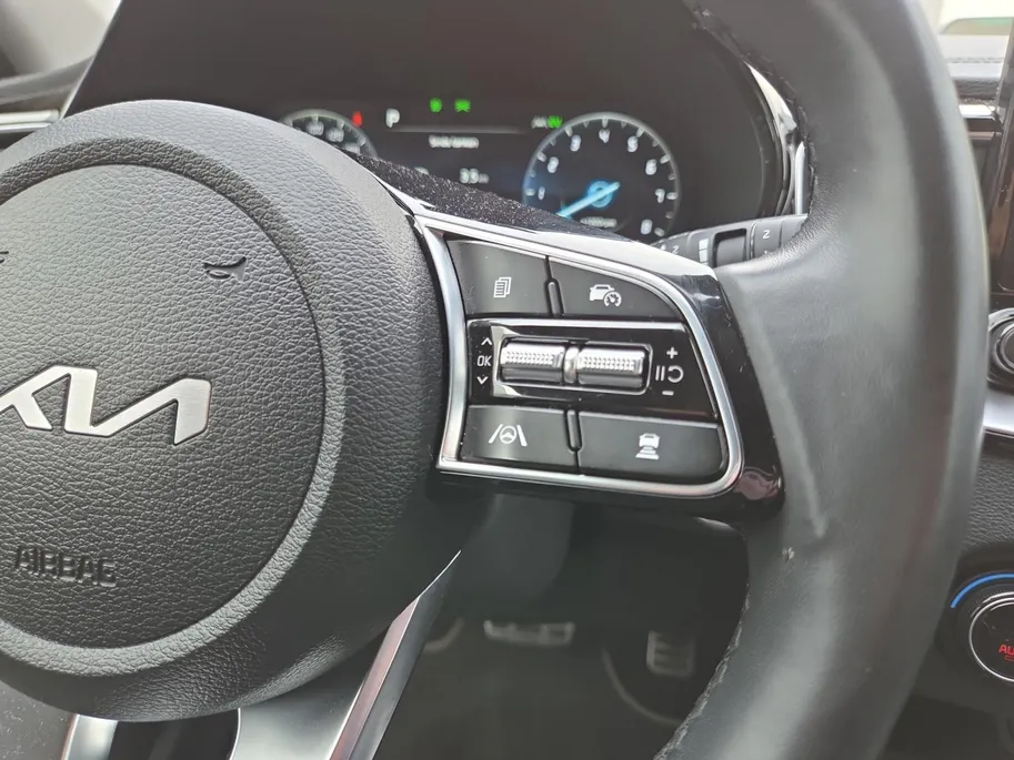 Kia Ceed Sportswagon 1.6i PHEV DynamicPlusLine Navi | Camera | Stoel + Stuurverwarming | Elektr. Achterklep | LED | Apple Carplay & Android Auto | Metallic lak | NAP