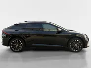 Kia EV6 GT-Line Business Edition 84 kWh | Rijdende Demo ! | Draadloos Apple Carplay / Android Auto | Navigatiesysteem | Elektrisch Verstelbare voorstoelen | Licht + Regensensor | Stoelverwarming+ Stoelkoeling  | Stuurverwarming | Elektrisch Bedienbare Achterklep 
