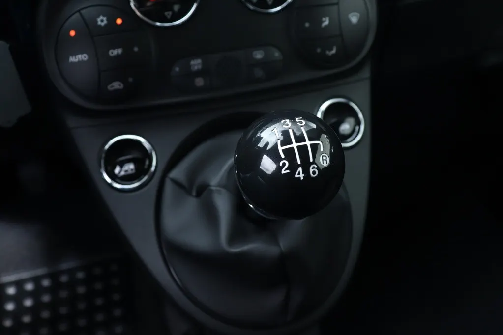 Fiat 500 1.0 Hybrid 70 PK | Comfort | Style | Tech | Navi