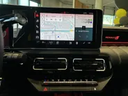 Renault 5 comfort range iconic cinq 52 kWh | NU met €1.800,- Zeeuw & Zeeuw voorraadkorting en met GRATIS 5 jaar fabrieksgarantie tot 160.000km | PACK SAFETY & ADVANCED DRIVING ASSIST | V2G ready | Auto van het Jaar 2025 | Te financieren tegen 2,9% rente |