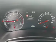 Suzuki Swift 1.2 Select Smart Hybrid | 16' lichtmetalen velgen | Apple CarPlay® & Android Auto™ | Stoelverwarming vóór | Adaptive Cruise Control (ACC) |