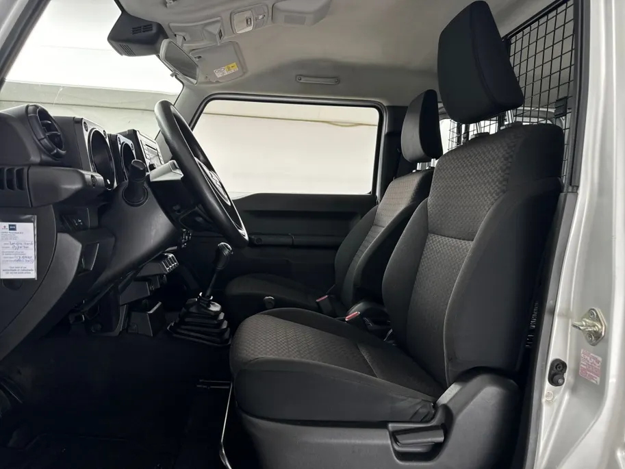 Suzuki Jimny 1.5 Professional Allgrip | 4 x 4 | L.M. Velgen | Cruise Control