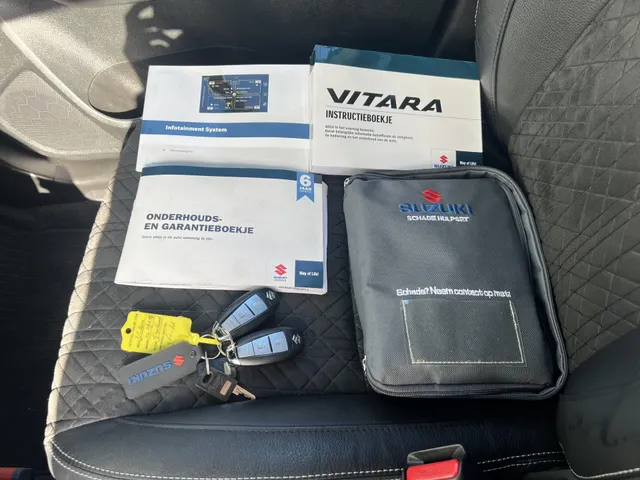 Suzuki Vitara 1.4 Boosterjet Style Smart Hybrid Automaat | Trekhaak | Apple Carplay & Android Auto | Climate Control | Adaptieve Cruise Control