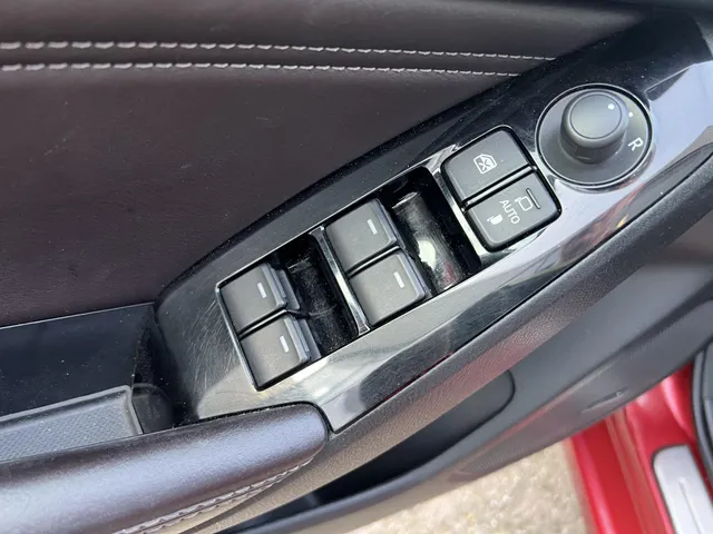 Mazda 3 2.0 SkyActiv-G 120 GT-M AUTOMAAT | TREKHAAK | 18' LM VELGEN | CAMERA | STOEL- en STUURVERWARMING | LEDER | Bose AUDIO | NED.AUTO | DEALER ONDERHOUDEN |