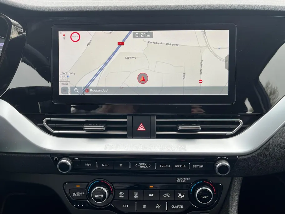 Kia Niro 1.6 GDi PHEV DynamicLine | Stoel- en stuurverwarming | Adaptieve Cruise Control | Parkeercamera | Dealeronderhouden | Climate Control