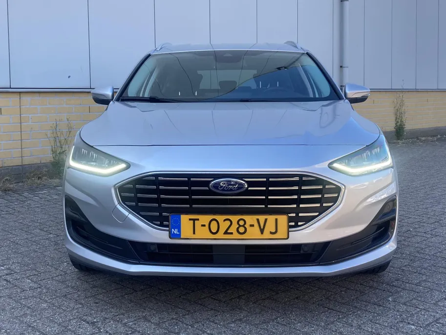 Ford Focus 1.0 EcoBoost Hybrid 125 pk Titanium X Wagon AGR stoelen - Navigatie - Apple Carplay/ Android Auto - Winter Pack - 17inch LM Velgen