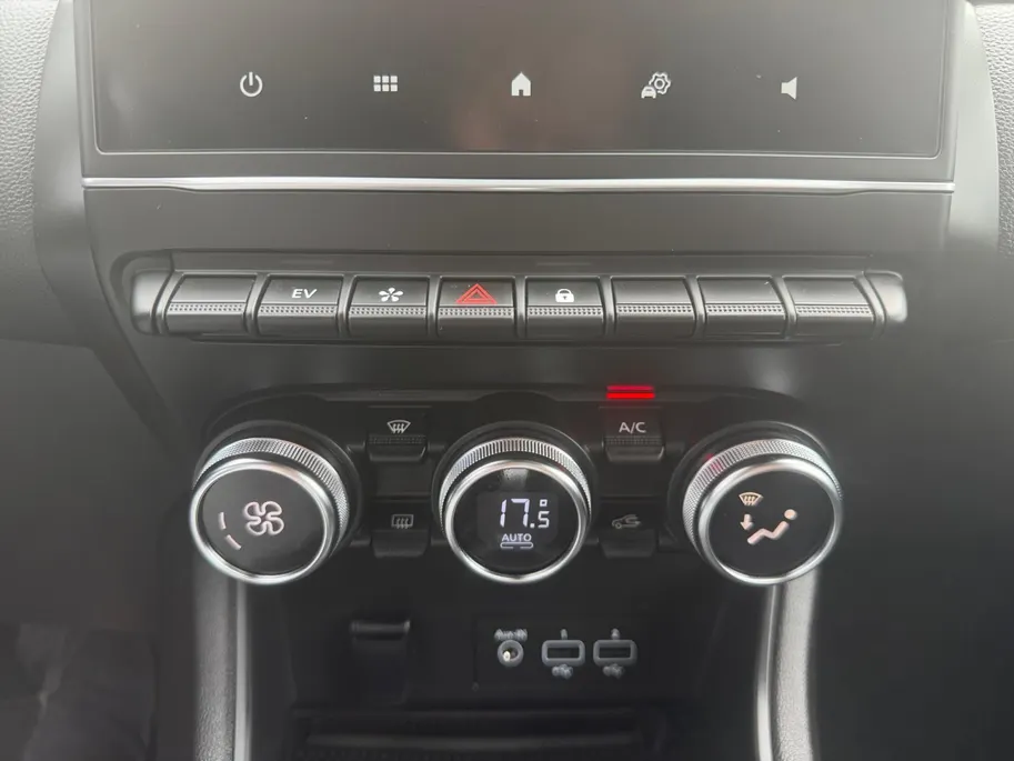 Renault Captur 1.6 E-Tech Hybrid 145 Intens | Automaat | Dealer Onderhouden | Camera | All Season Banden | Climate & Cruise Control | Apple Carplay & Android Auto | 12 Maanden BOVAG Garantie