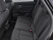 Audi e-tron 55 quattro edition 300kW/408PK 95 kWh · Panoramadak · Trekhaak · Stoelverwarming ·
