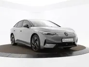 Volkswagen ID.7 Pro Limited Edition 77 kWh accu 286 pk · Achteruitrijcamera · Draadloze telefoonverbinding · LEDER INTERIEUR -