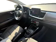 Kia Stonic 1.0 T-GDi MHEV DynamicPlusLine | Cruise Control | Climate Control | Camera | Navigatie | LM Velgen |