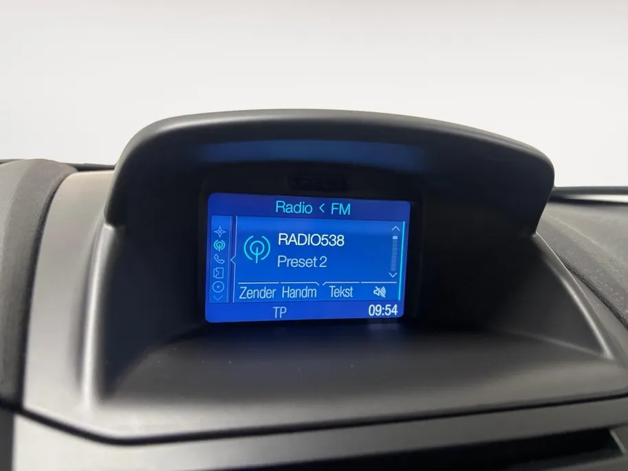 Ford Fiesta 1.0 EcoBoost ST Line NAVI AIRCO CRUISE CONTROLE LM VELGEN SPORTPAKKET ZEER DIKKE FIESTA VOLLEDIG ONDERHOUDEN VAN EEN LIEFHEBBER GEWEEST