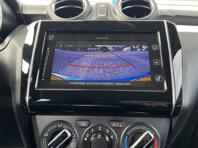 Suzuki Swift 1.2 Select Smart Hybrid | Airco | 16' LM Velgen | Apple Carplay & Android Auto | Lage KM-Stand