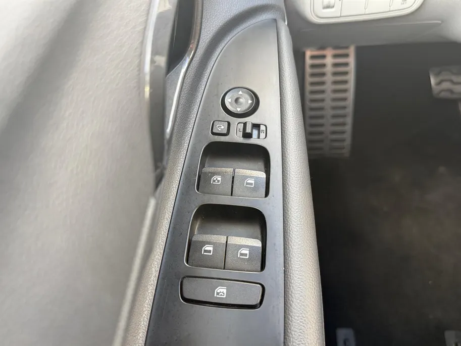 Hyundai Bayon 1.0 T-GDI Comfort | Automaat| Navigatie| Apple Carplay en Android Auto| Climate Control| Adaptieve Cruise Control| Keyless starten| Licht metalen velgen| Zeer nette auto!