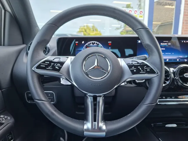 Mercedes-Benz GLA 250 e Business Solution NL-auto | rijklaarprijs !!