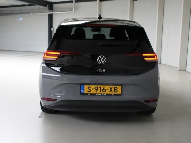 Volkswagen ID.3 Pro Edition 58 kWh Navigatie | Warmtepomp | 18' 'East Derry' | Keyless | 92 % SoH